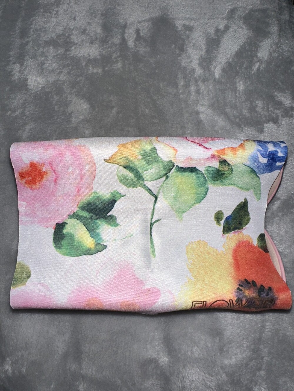 Pink Sunglasses Case with Floral Cleaning Cloth - Picture 5 of 6